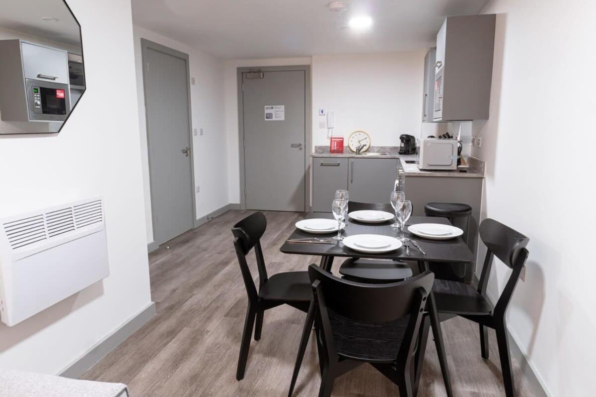 Contemporary 1 Bed Apartment In Central リヴァプール エクステリア 写真