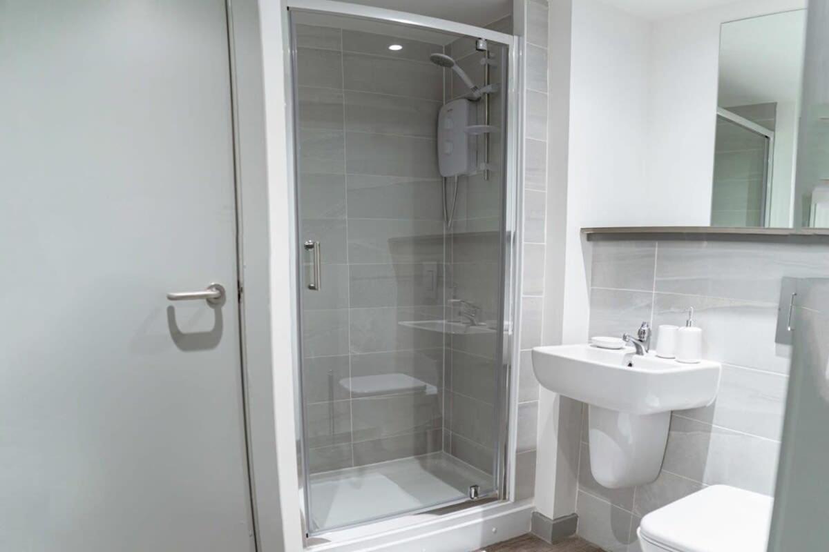 Contemporary 1 Bed Apartment In Central リヴァプール エクステリア 写真