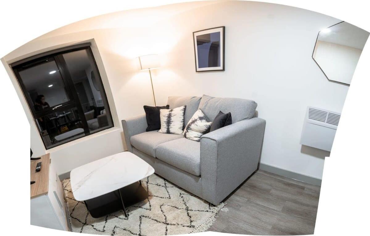 Contemporary 1 Bed Apartment In Central リヴァプール エクステリア 写真