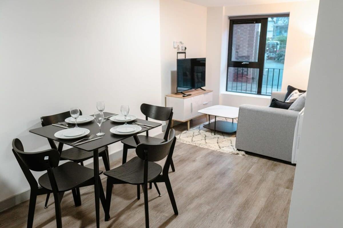 Contemporary 1 Bed Apartment In Central リヴァプール エクステリア 写真